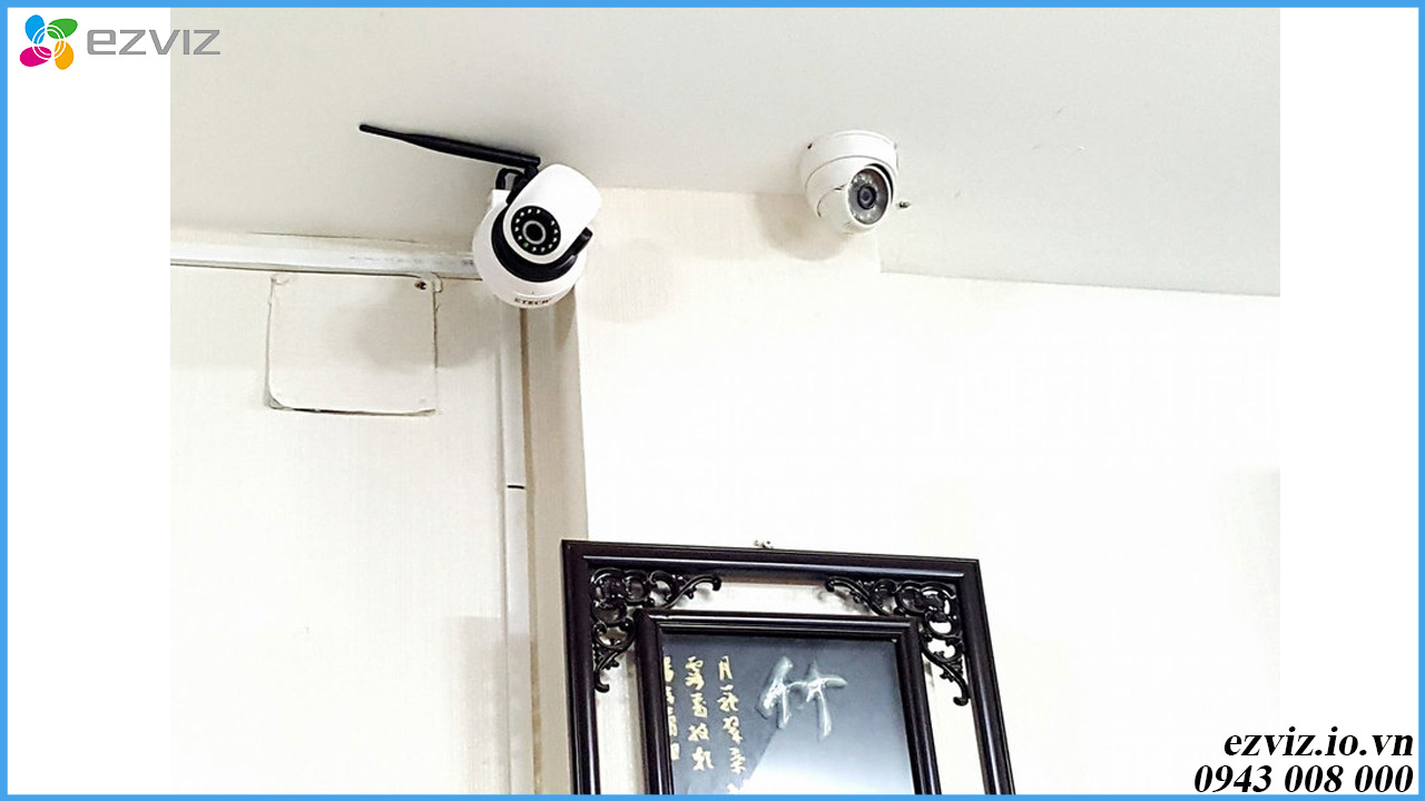 co-nen-lap-dat-camera-quan-sat-tai-phong-ngu-hay-khong-2