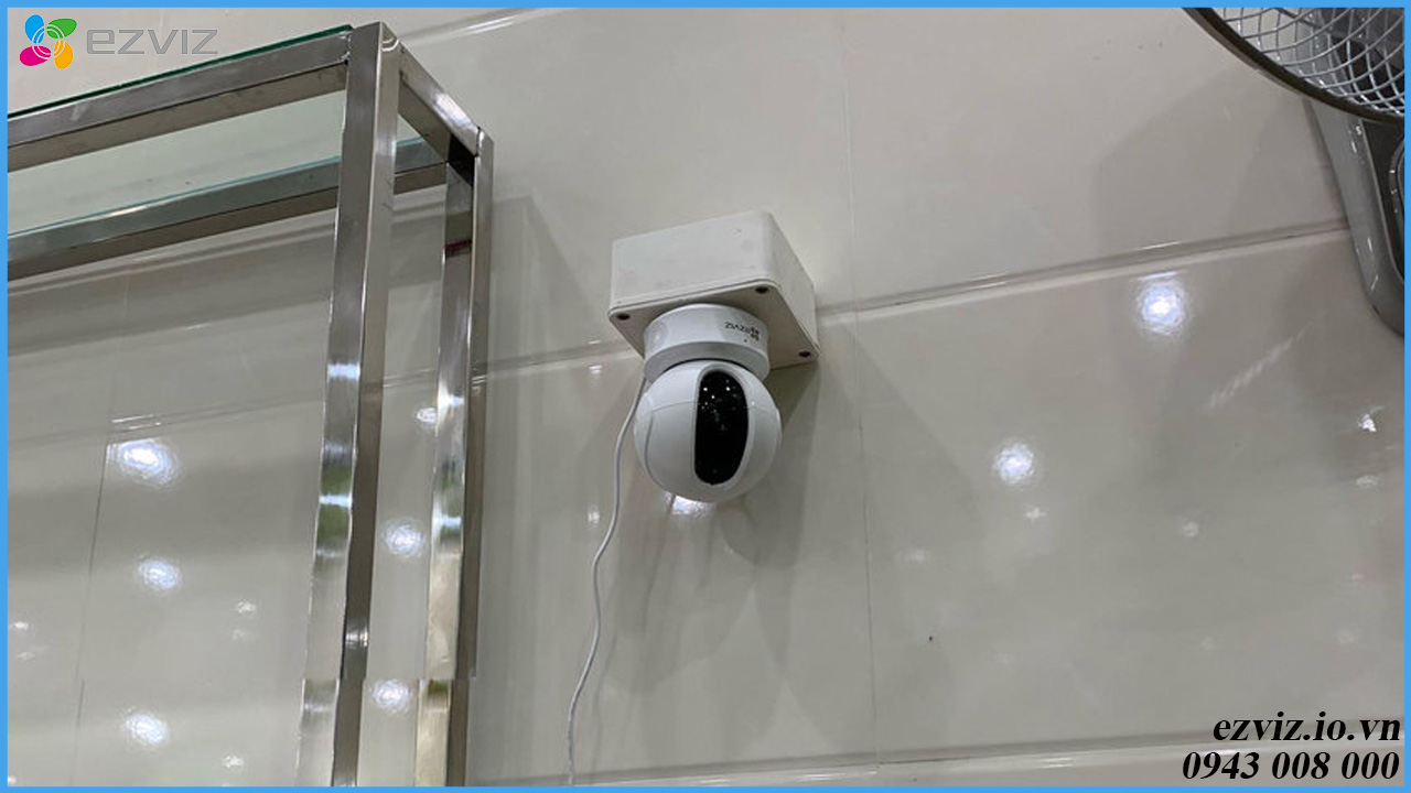 nen-dung-camera-wifi-hay-camera-co-day-cho-gia-dinh-4