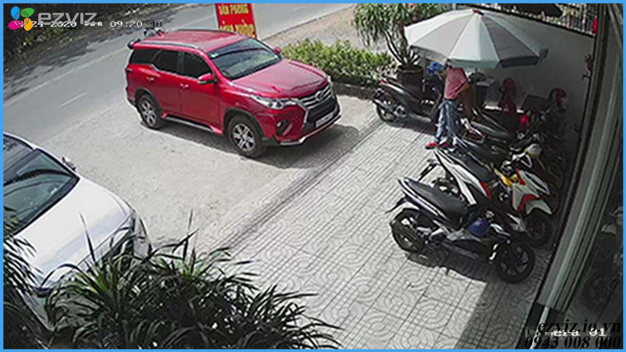 vi-sao-khi-lap-dat-camera-o-truoc-cua-thuong-bi-loa-va-dung-cach-gi-de-khac-phuc-1